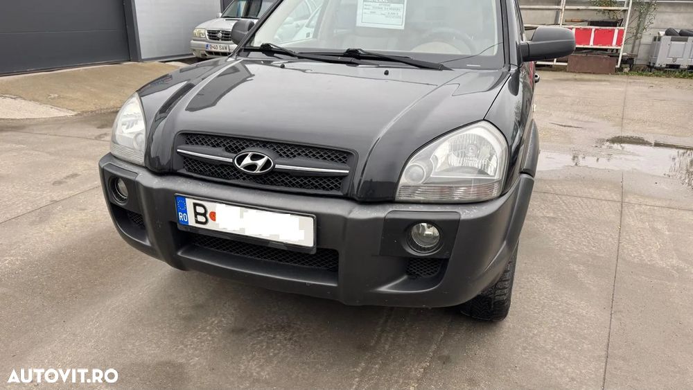 Hyundai Tucson 2.0 DOHC 2WD - 9