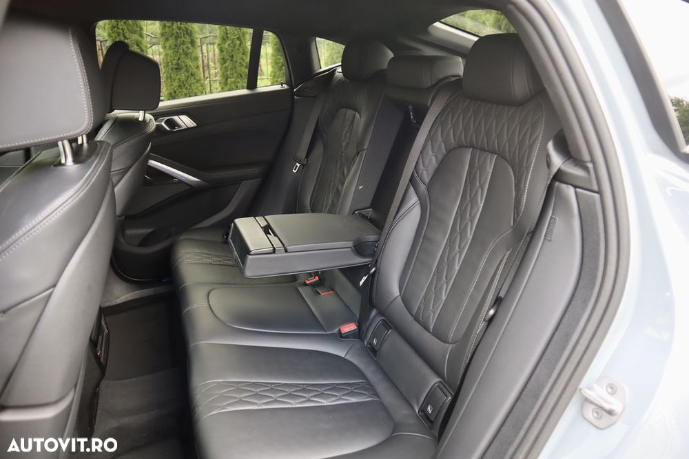 BMW X6 xDrive40i AT MHEV - 31