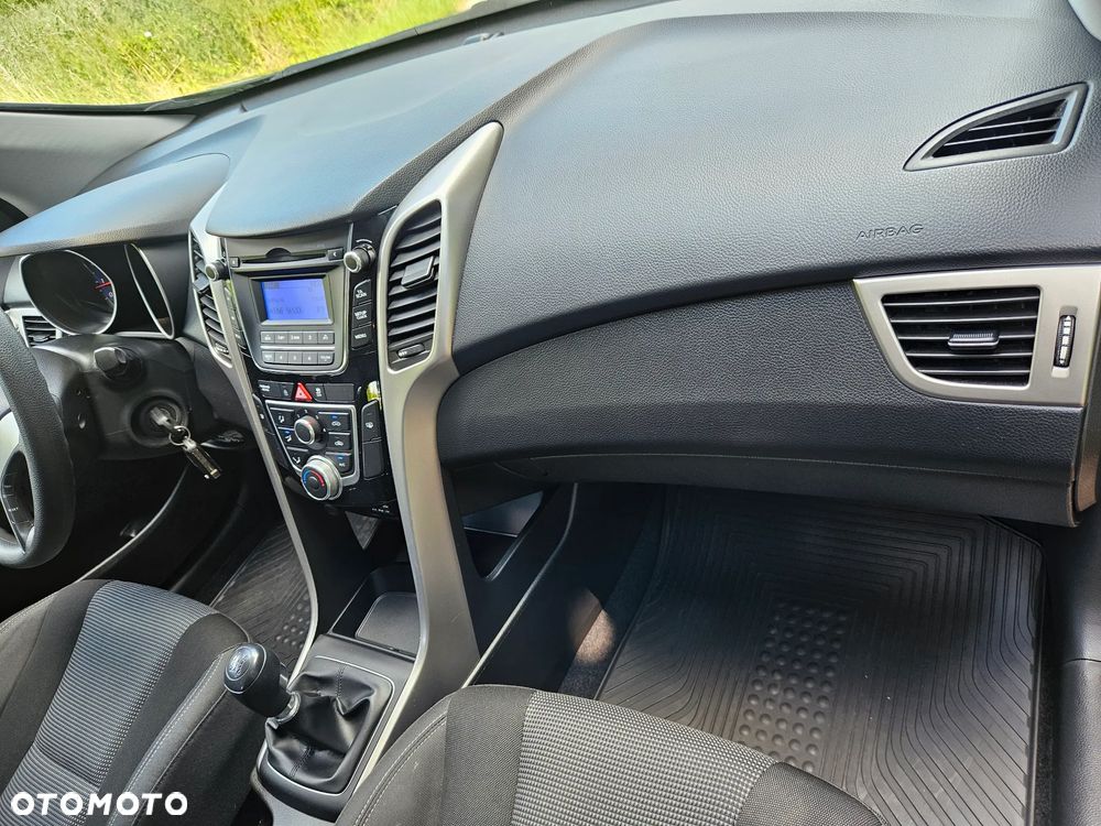 Hyundai i30 1.4 Comfort - 28