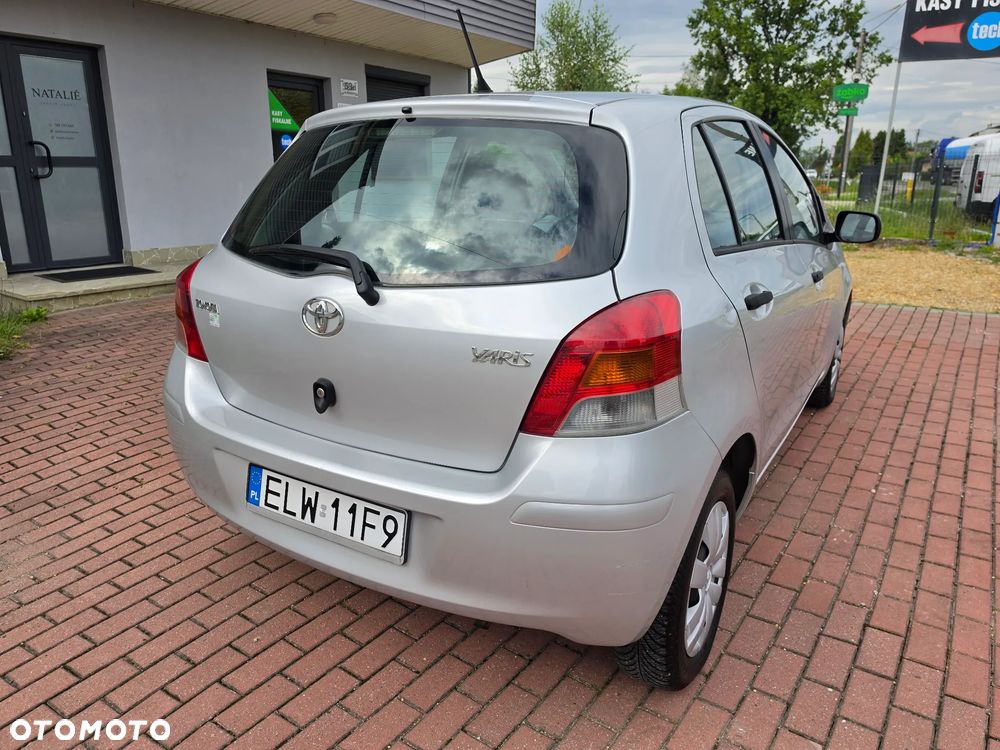 Toyota Yaris - 14