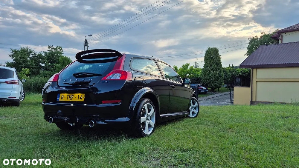 Volvo C30 D4 R-Design - 4
