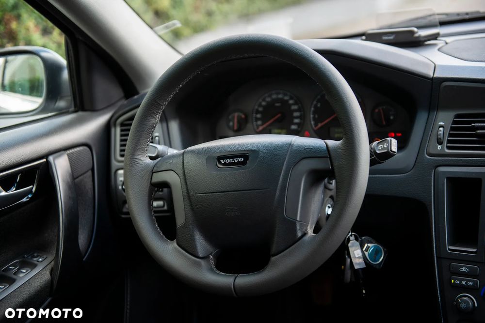 Volvo V70 2.4 Optima - 27