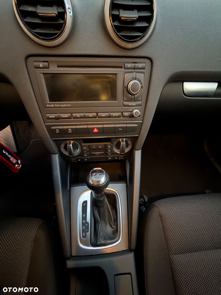 Audi A3 Sportback 2.0 TDI DPF S tronic Ambiente - 16