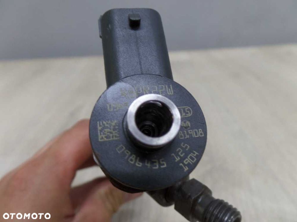 VOLVO S40 S60 S80 V70 XC WTRYSKIWACZ 0986435125 - 4