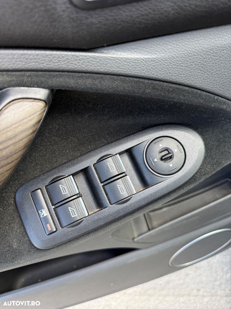 Ford C-Max 1.6 TDCi Ambiente - 11
