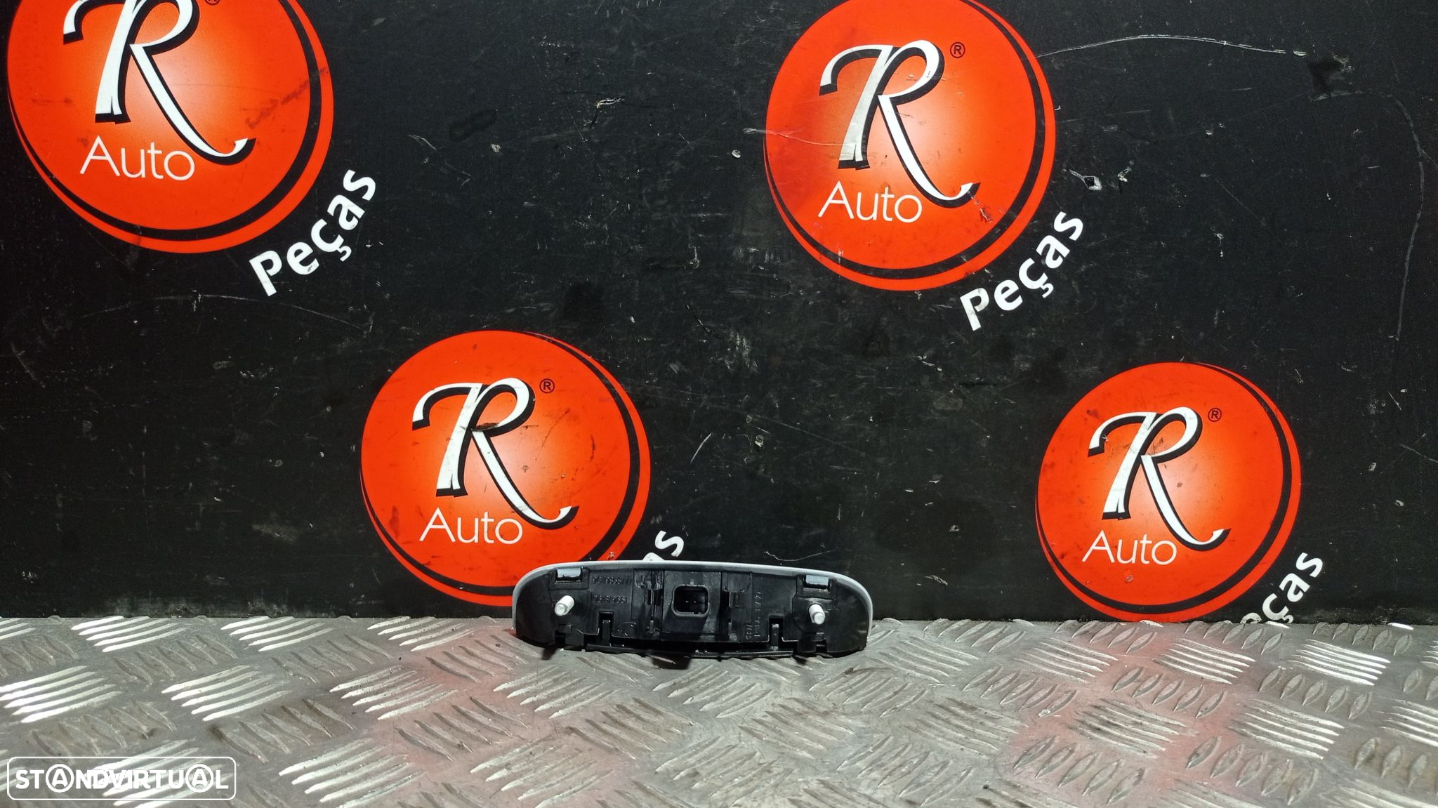 Botão De Abrir A Mala Citroên C4 Coupé (La_) - 2