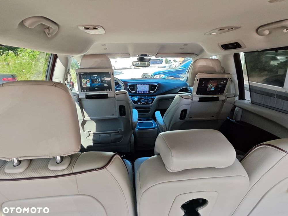 Chrysler Pacifica - 7