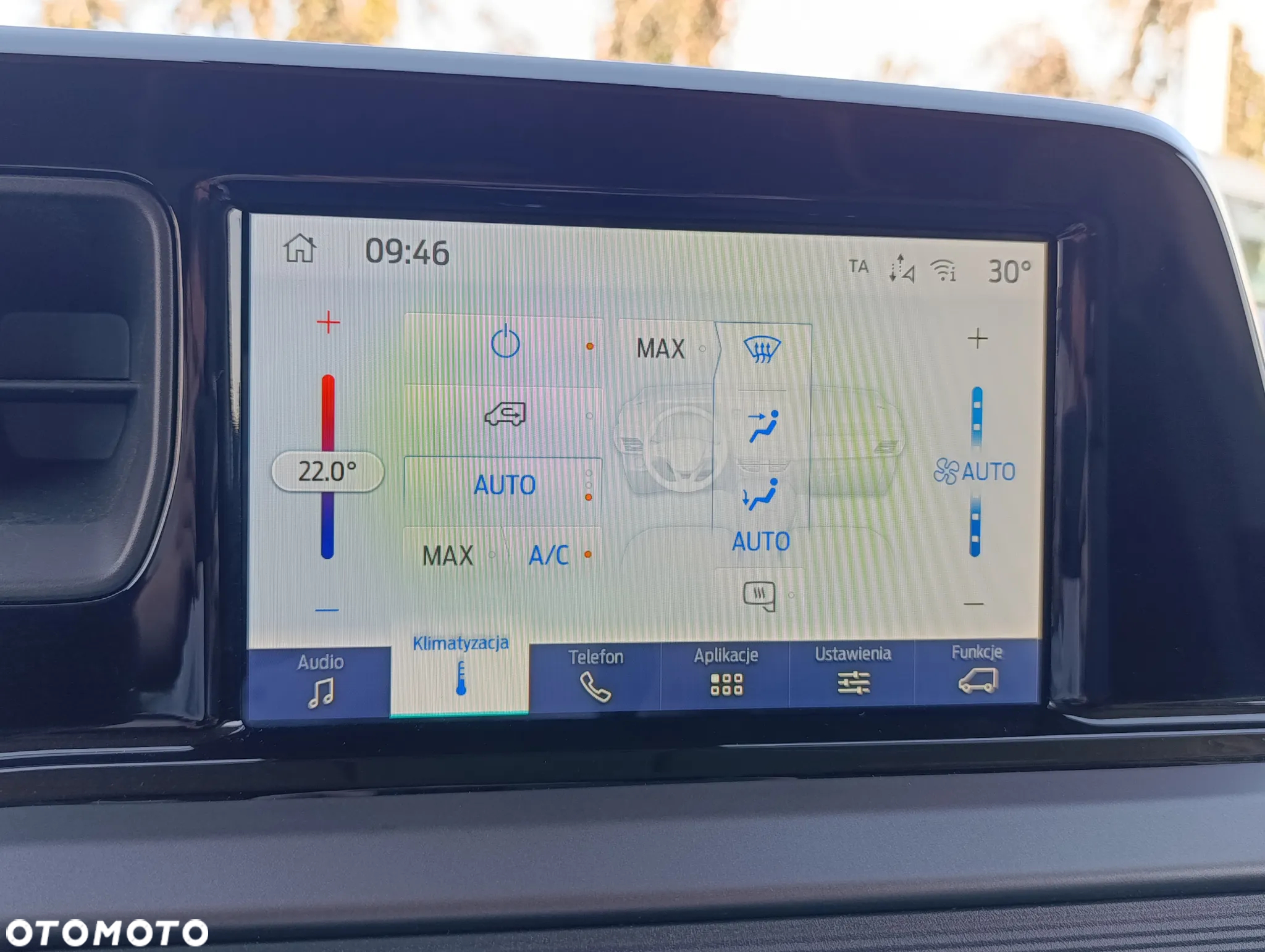 Ford Transit Courier Van Limited - 25