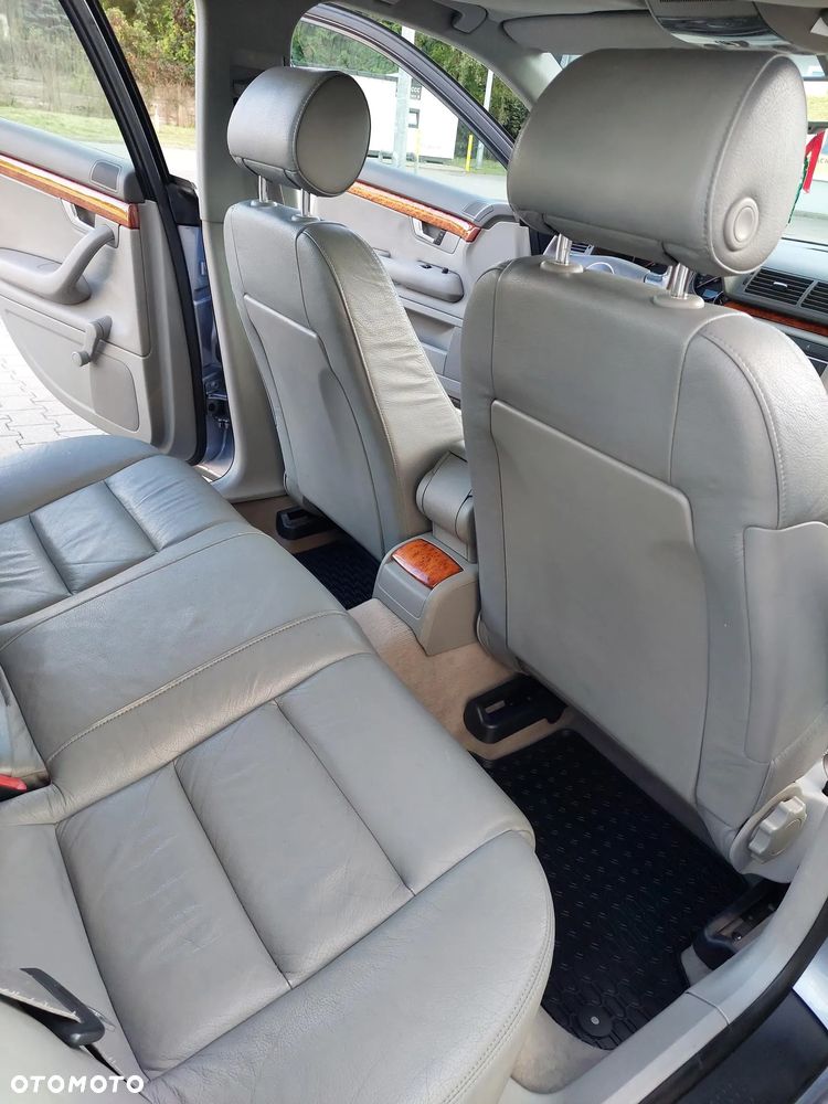 Audi A4 Limousine - 2