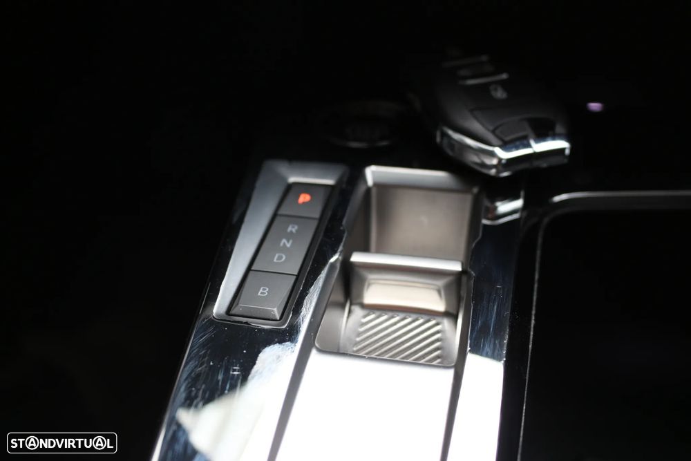 Peugeot 308 SW 1.6 Hybrid Active Pack e-EAT8 - 13