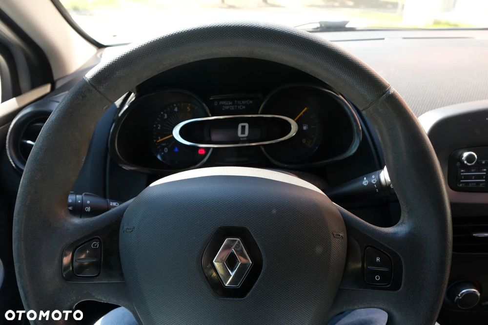 Renault Clio - 13