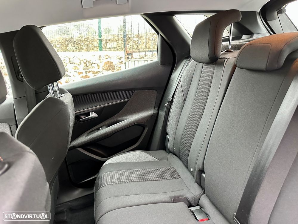 Peugeot 3008 PureTech 130 Stop & Start GPF Active - 45