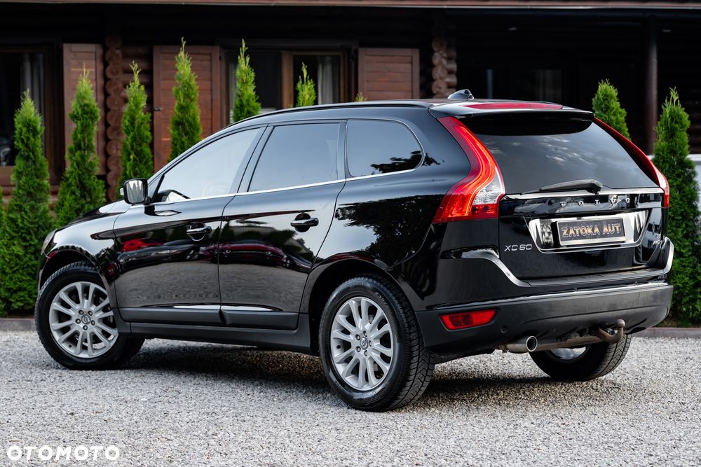 Volvo XC 60 D5 AWD - 10