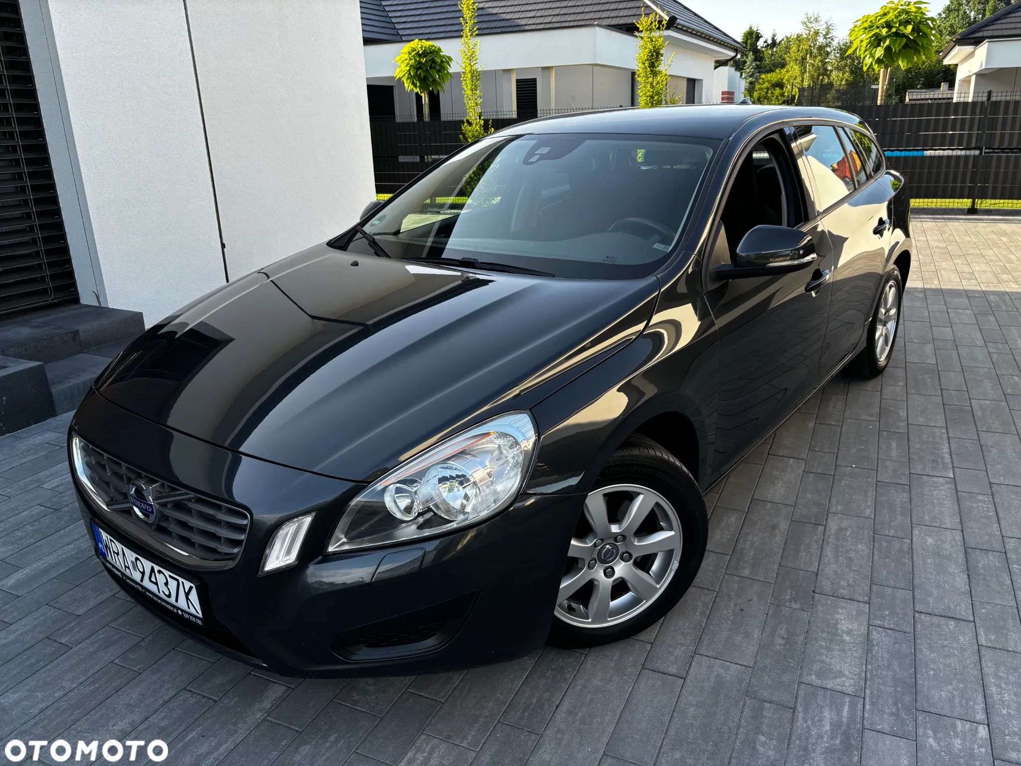 Volvo V60 D2 Momentum - 1