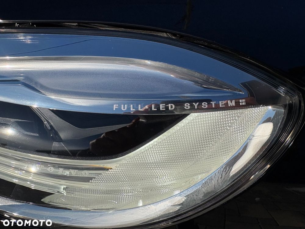 Volvo V40 Cross Country D2 Momentum - 16