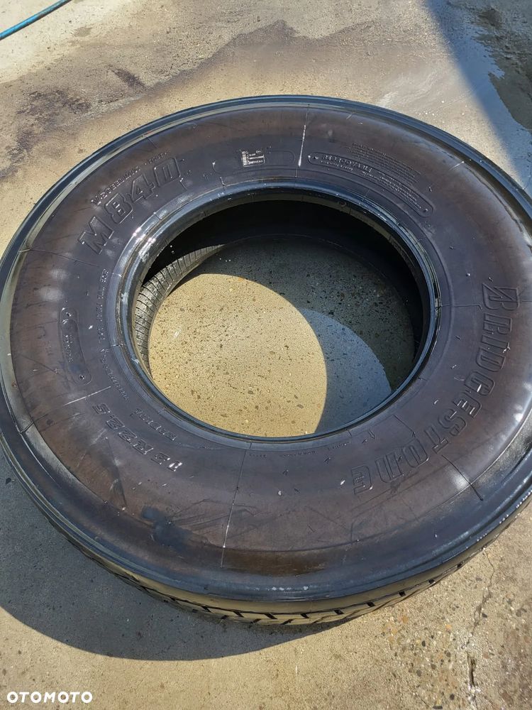 Opona Bridgestone M840 13R22,5 - 1