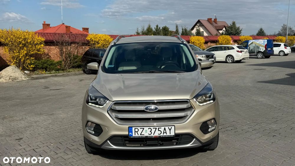 Ford Escape 2.0 EcoBoost AWD Titanium - 6