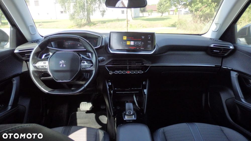 Peugeot 2008 1.5 BlueHDi Allure Pack S&S EAT8 - 11
