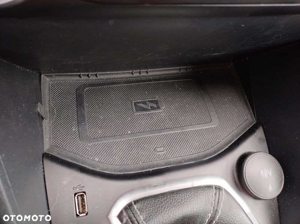 Ford Fiesta 1.0 EcoBoost Hybrid S&S TITANIUM - 20