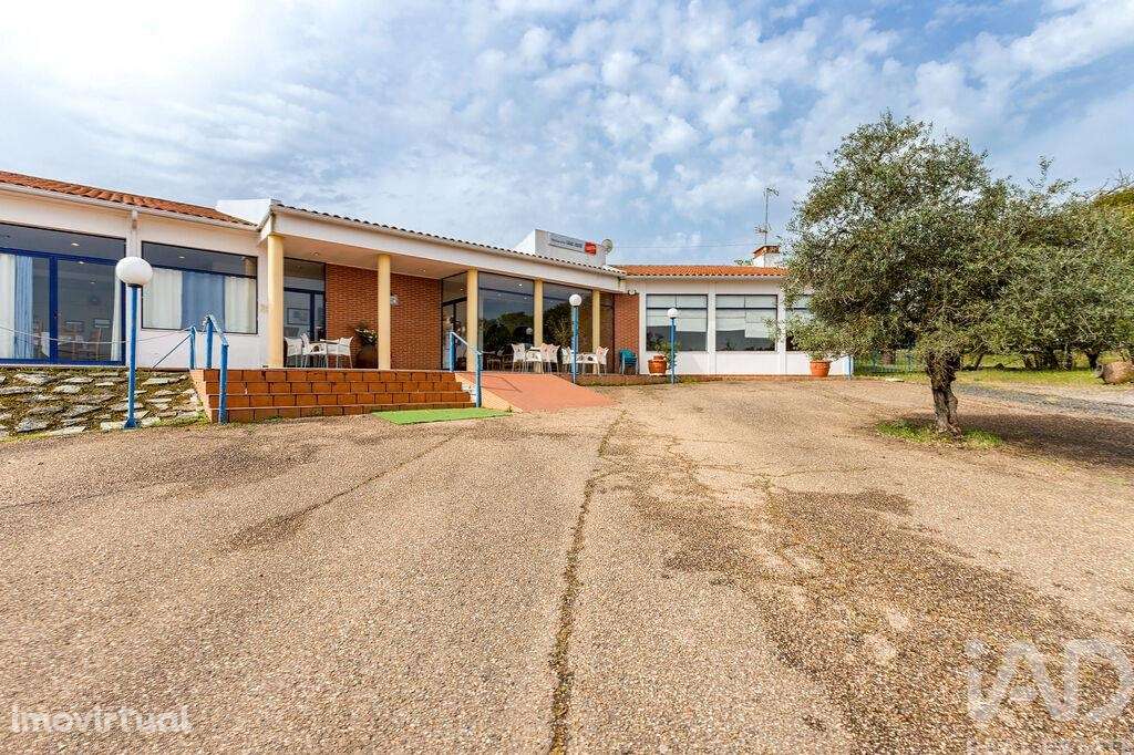 Restaurante em São Brás e São Lourenço de 670,00 m2 - Grande imagem: 2/27