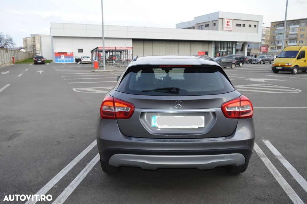 Mercedes-Benz GLA 200 (CDI) d - 6