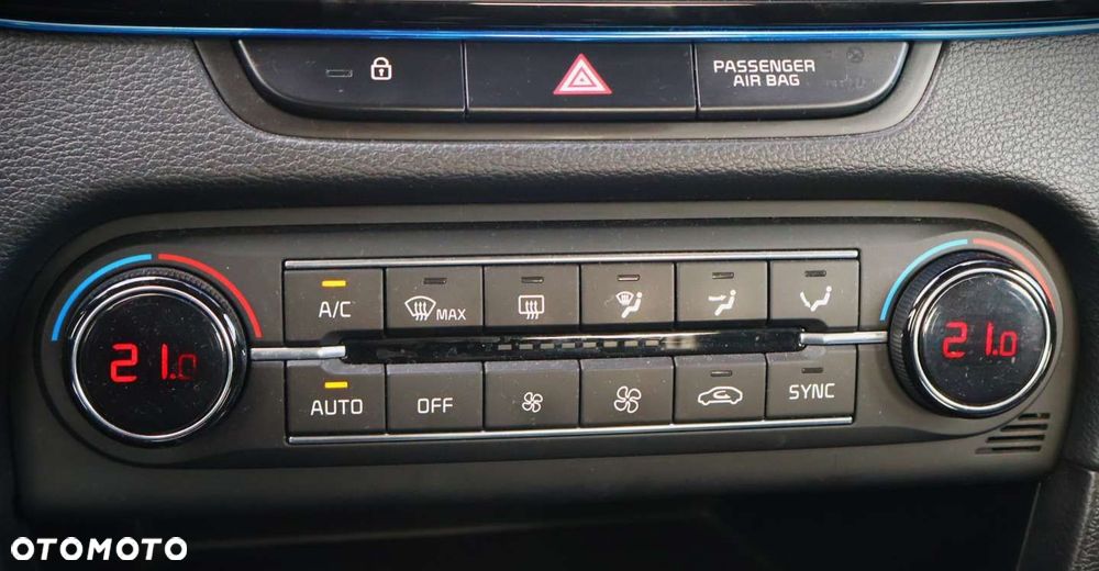 Kia XCeed - 26