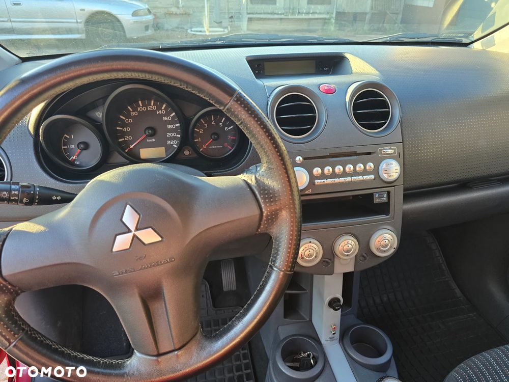 Mitsubishi Colt - 21