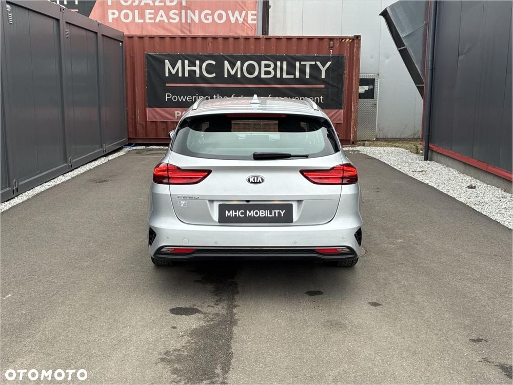Kia Ceed 1.5 T-GDI M DCT - 14