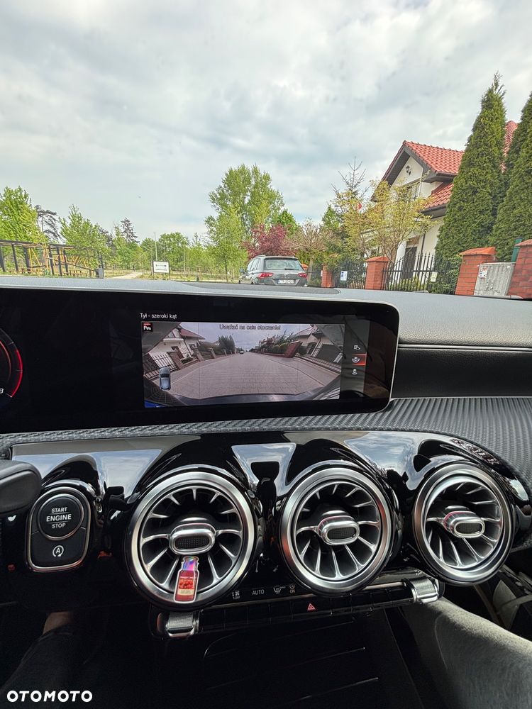 Mercedes-Benz Klasa A 180 Edition 1 7G-DCT - 29