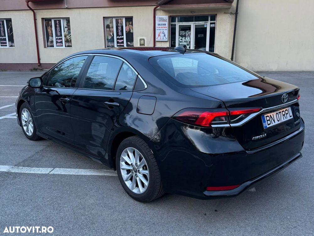 Toyota Corolla 1.8 HEV Dynamic - 2