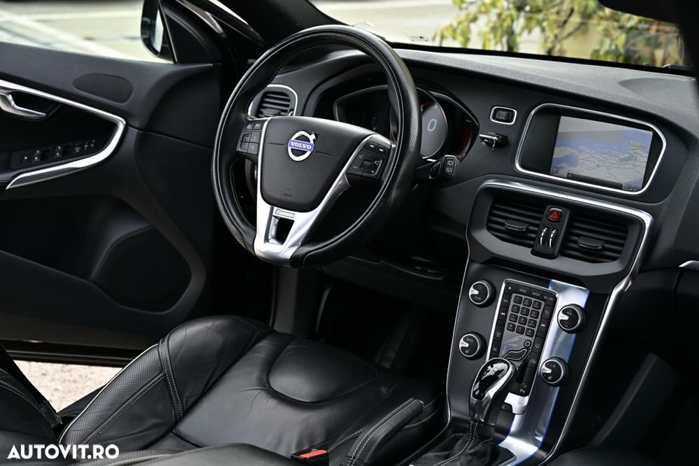 Volvo V40 D3 Geartronic R Design - 8
