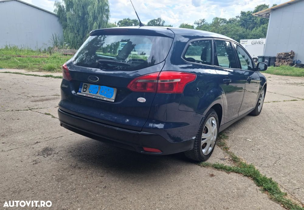 Ford Focus - 8