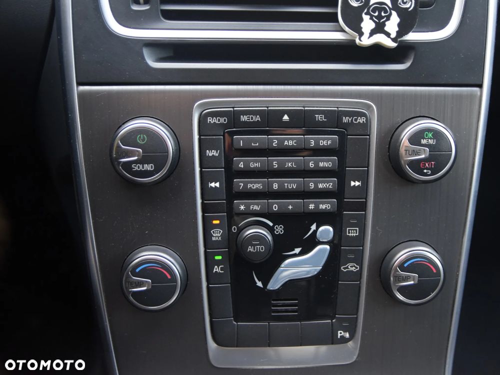 Volvo V60 D4 Geartronic - 21