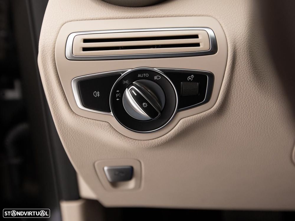 Mercedes-Benz GLC 300 e Coupé 4Matic - 17