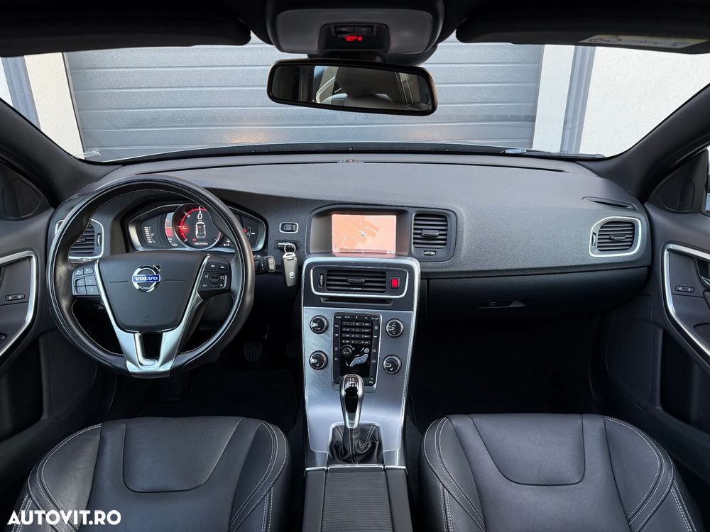 Volvo V60 D2 DRIVe Momentum - 15