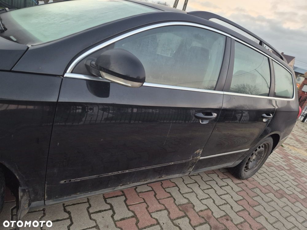 Volkswagen Passat 2.0 TDI Comfortline DSG - 11