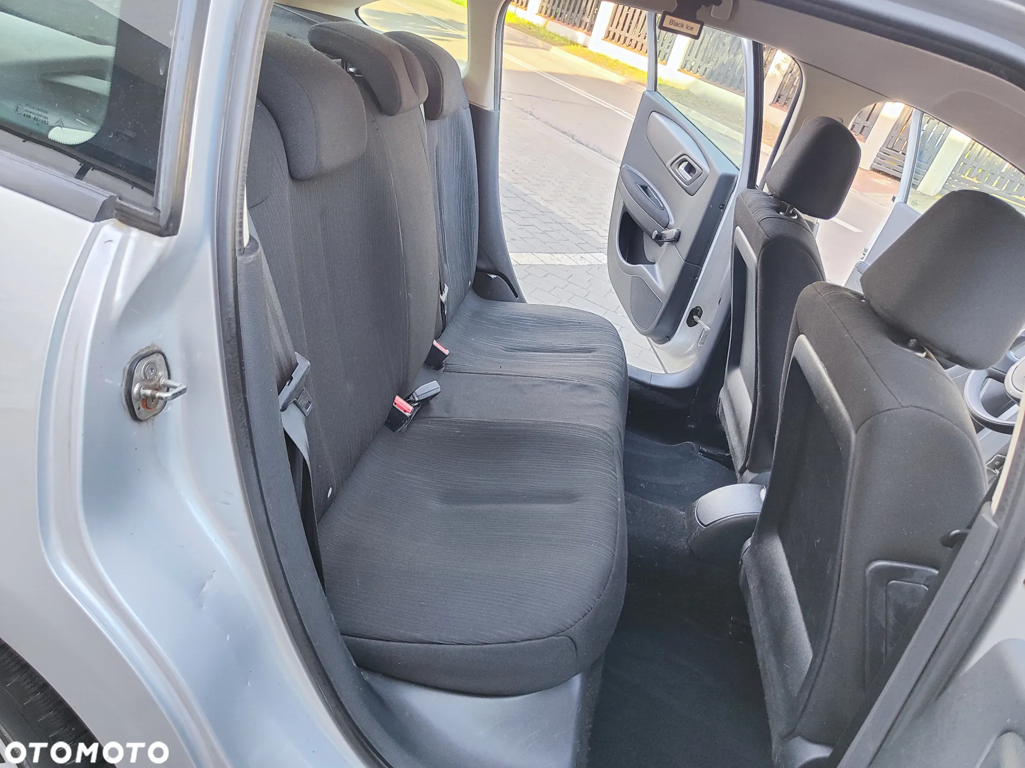 Citroën C4 1.4 16V X - 16