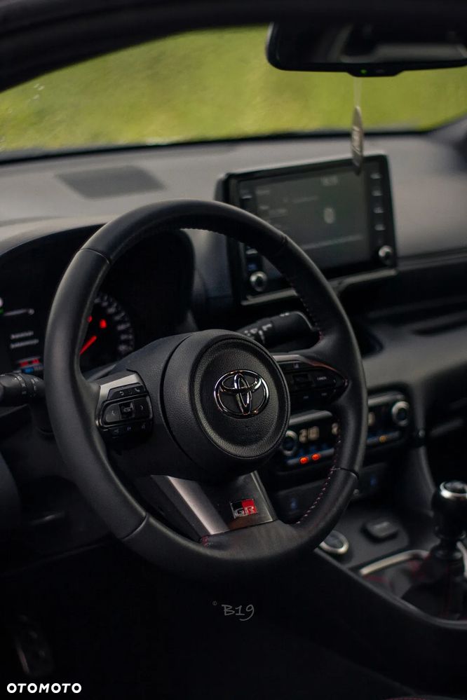 Toyota Yaris 1.8 GRMN - 11