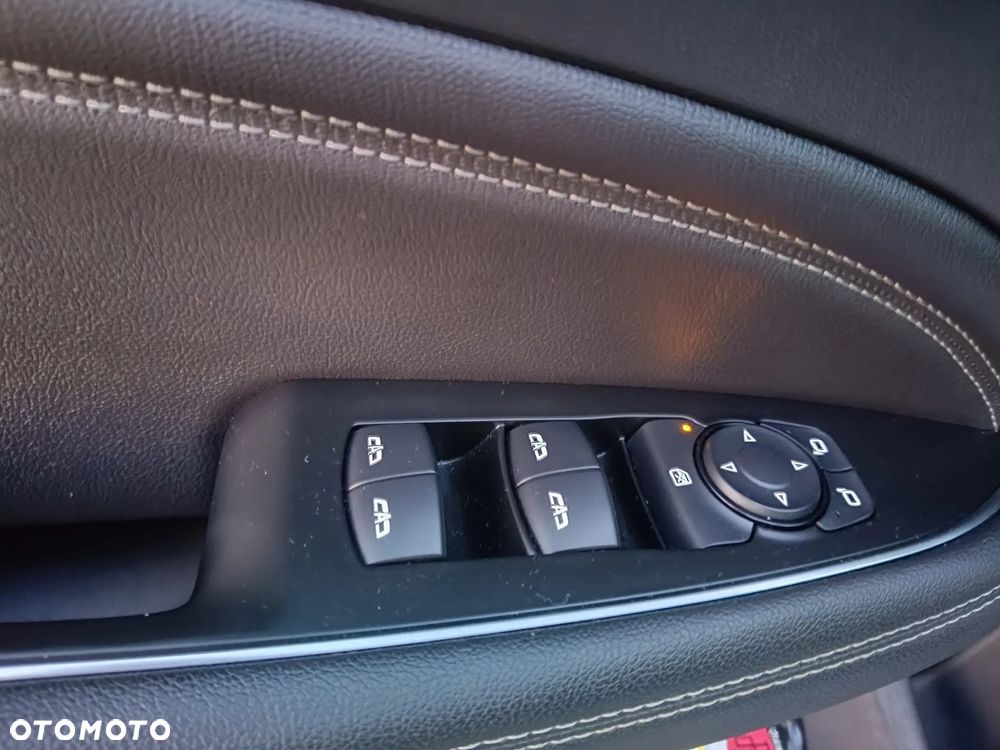 Opel Insignia 1.5 T GPF Innovation S&S - 17