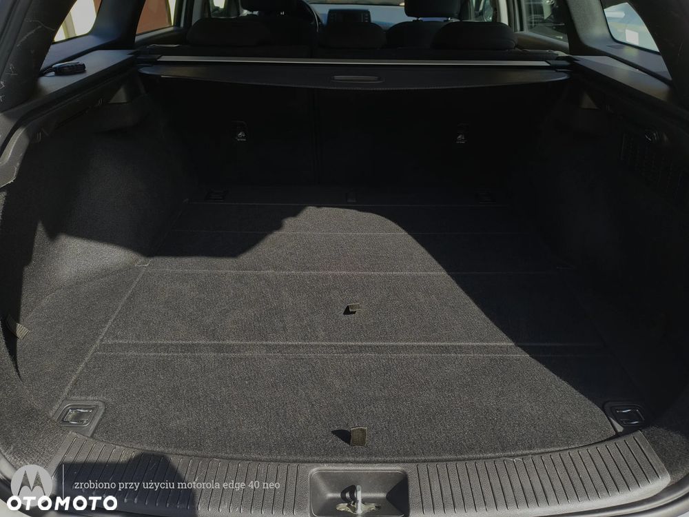 Hyundai i30 1.6 D Comfort - 36