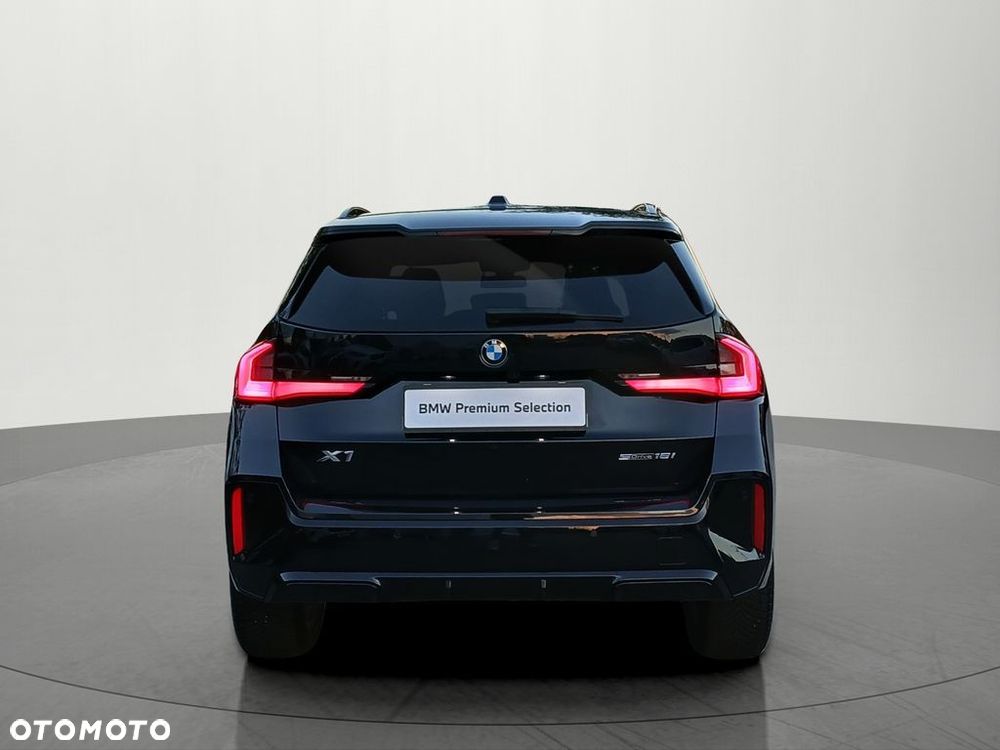 BMW X1 sDrive18i M Sport - 5