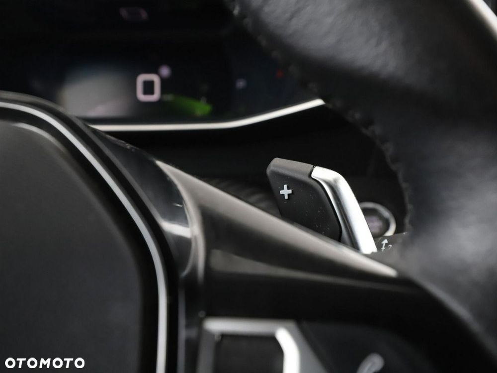 Peugeot 2008 BlueHDi 130 EAT8 Allure - 35