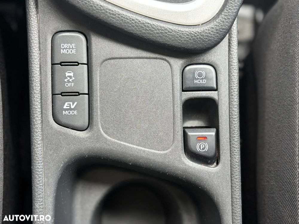 Toyota Yaris 1.5 VVT-i HSD Dynamic - 17