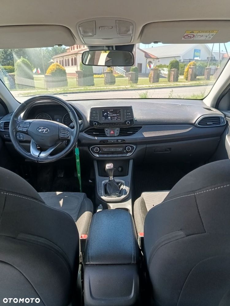 Hyundai i30 1.4 Classic + - 13