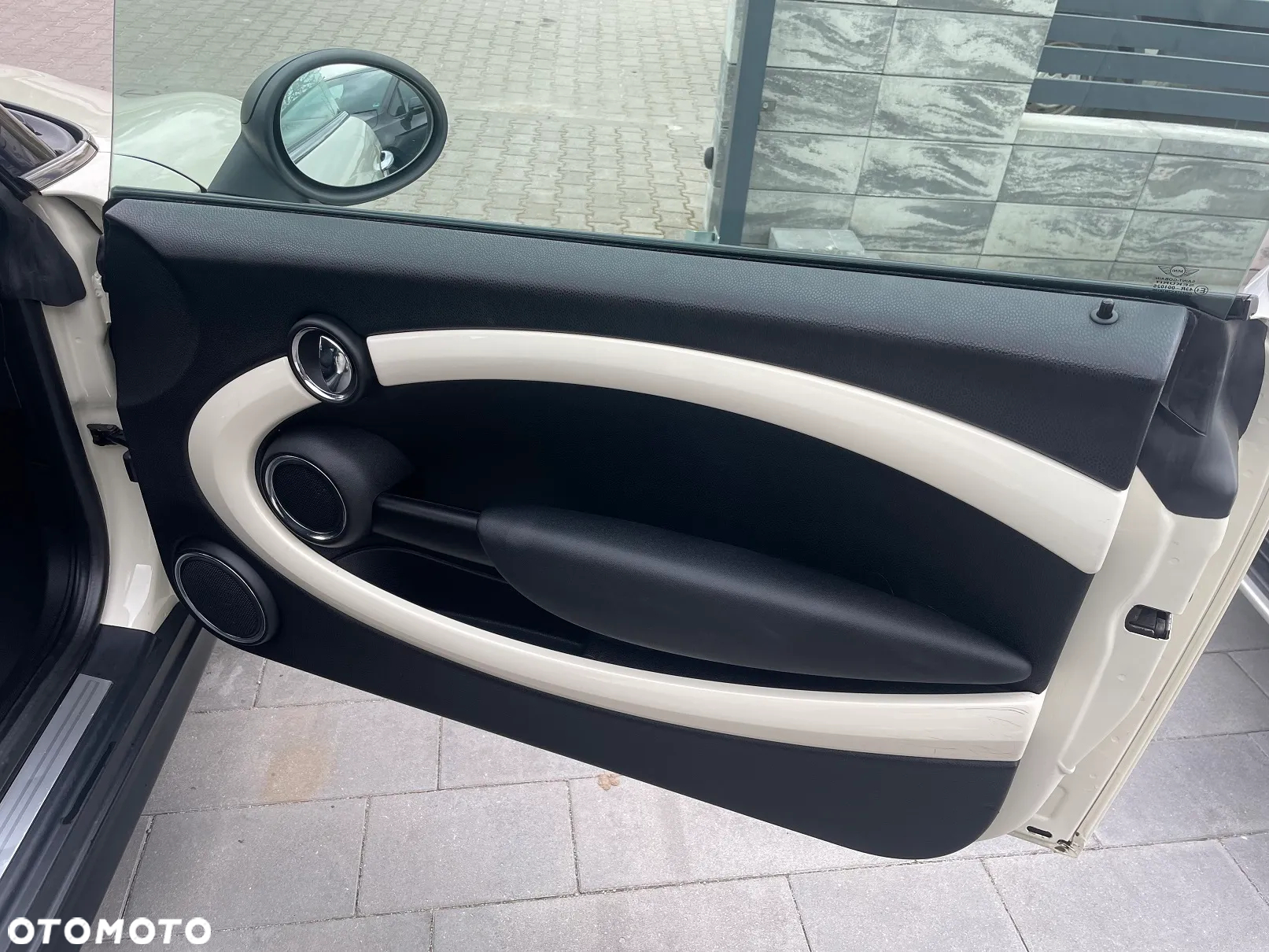 MINI ONE Cabrio - 27