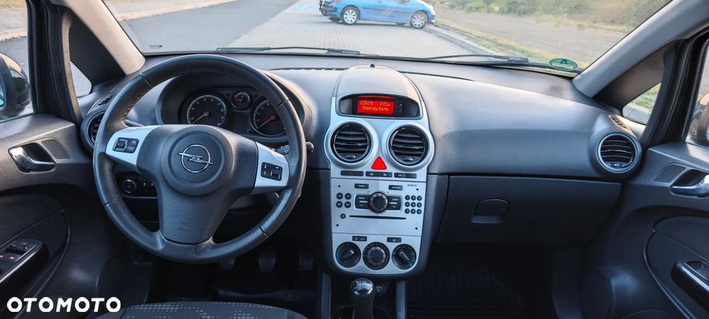Opel Corsa - 8