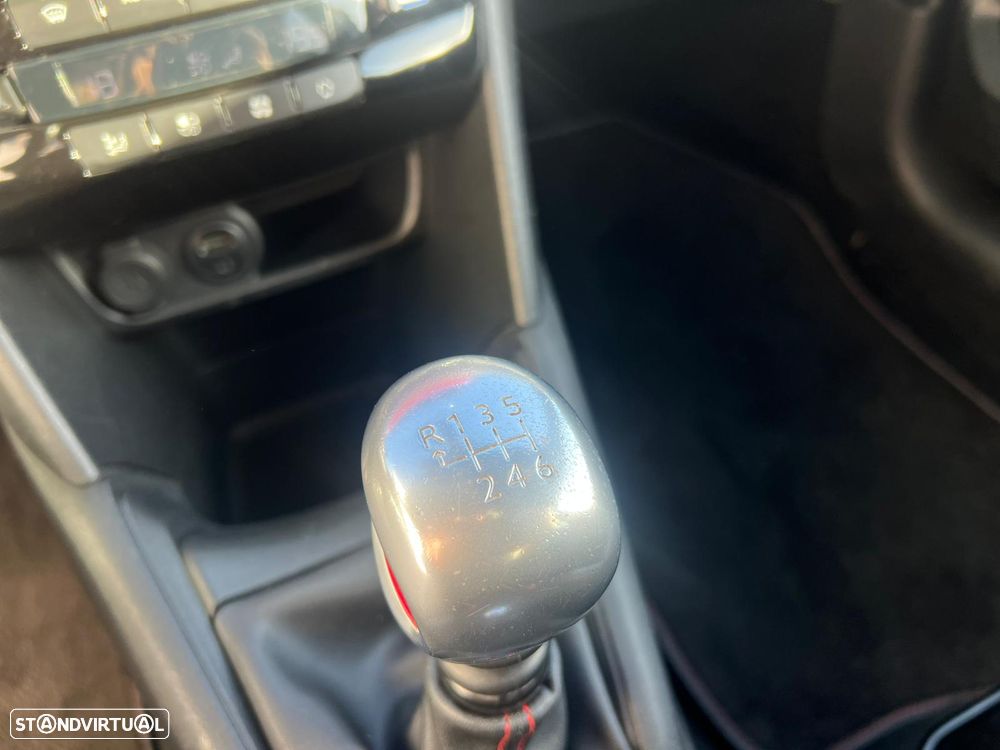 Peugeot 208 1.6 THP GTi - 8