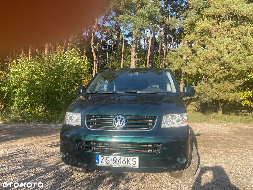 Volkswagen Caravelle - 4