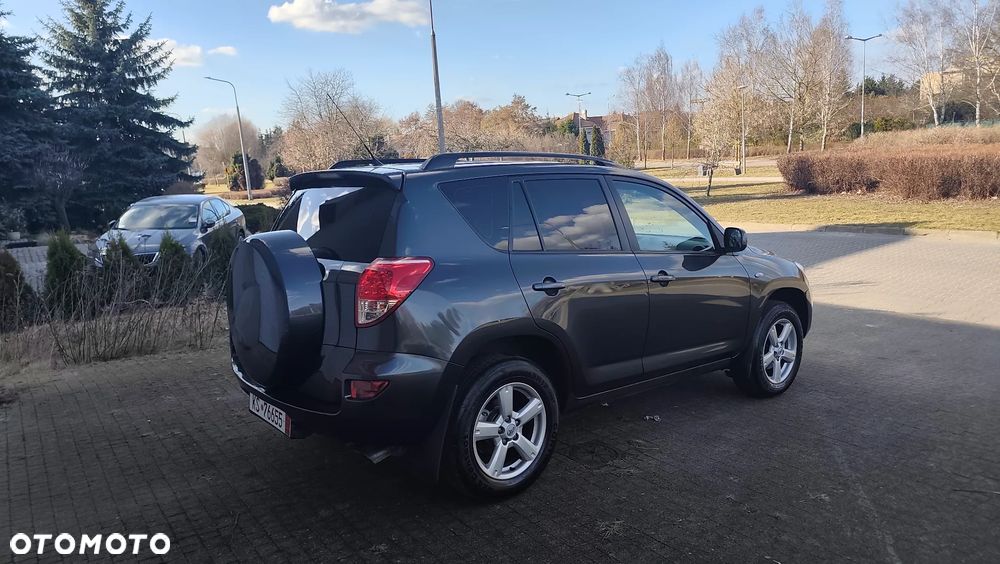 Toyota RAV4 2.0 4x4 Automatik Executive - 4