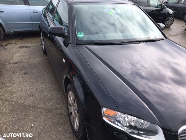 Dezmembrez Audi A4 B7 motor BPW LZ9Y - 7